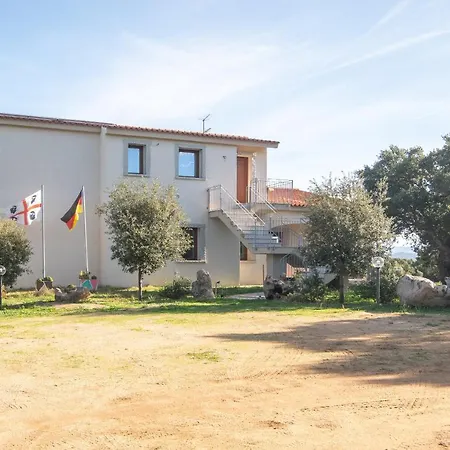 בית נופש Residenza Del Golfo Telti